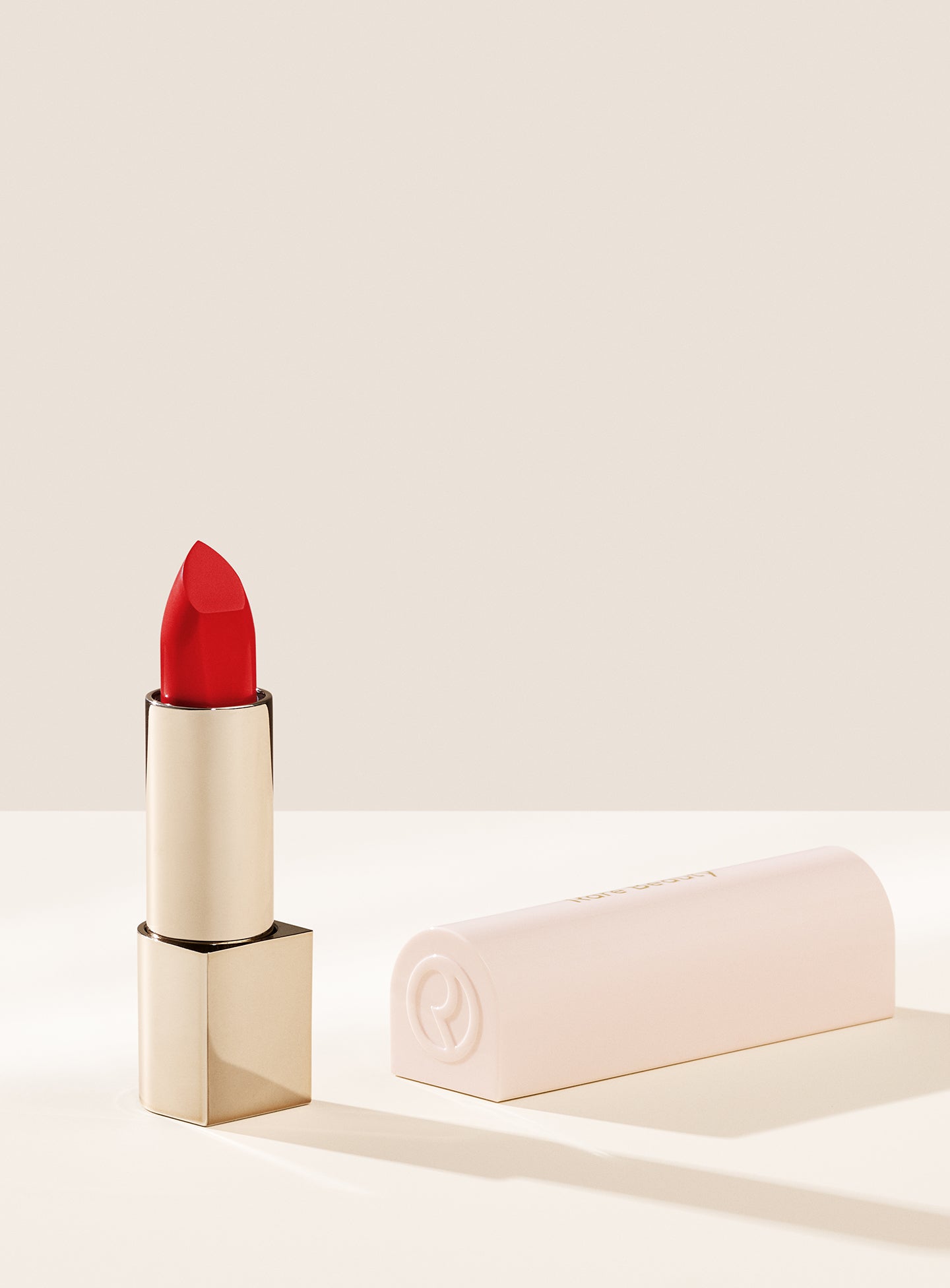 ECOMM-KW-MATTE-LIPSTICK-DEVOTED_f25774e7-cfef-45ea-9960-a0d4de0a0847-2