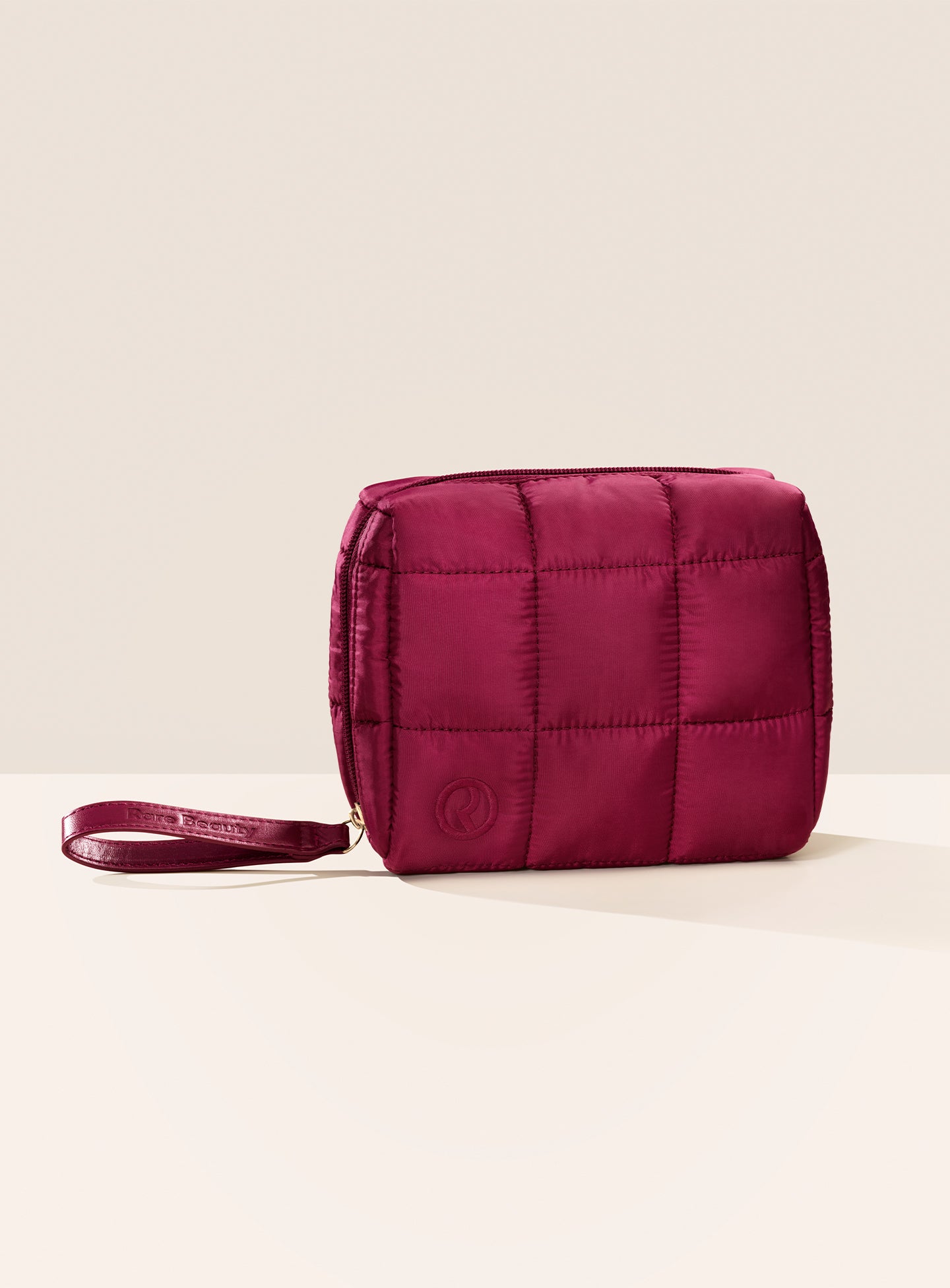 ECOMM-PUFFY-ESSENTIALS-POUCH-MERLOT-01-1