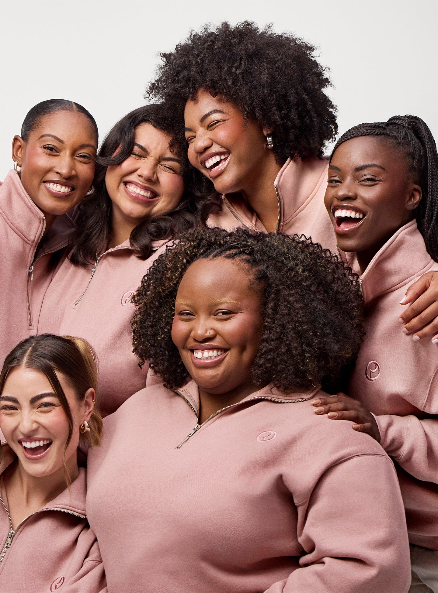 ON-FIGURE-EVERYDAY-QUARTER-ZIP-SWEATSHIRT-GROUP-SHOT